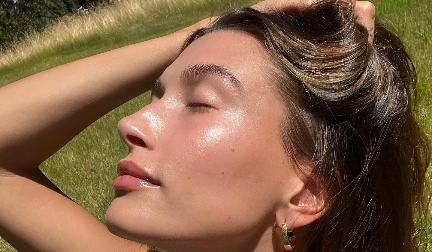 Minimilist makeup trend