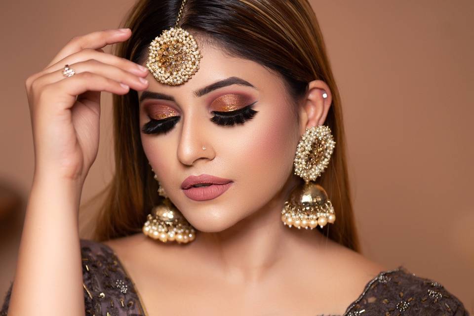 party-makeup