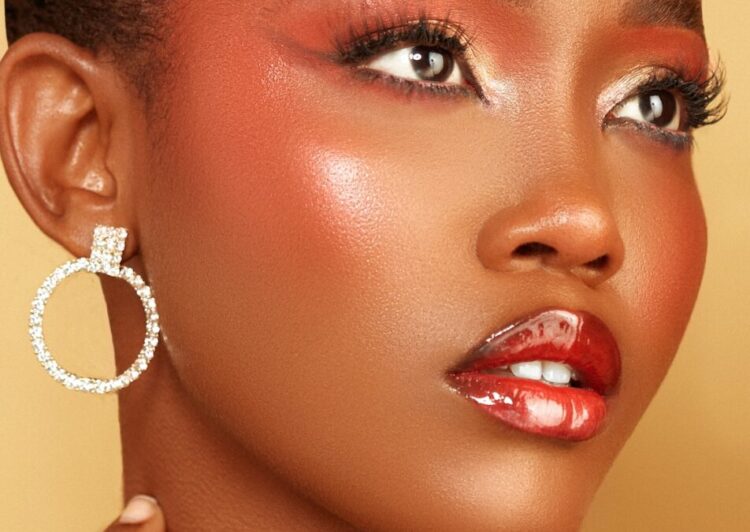 Dewy makeup looks